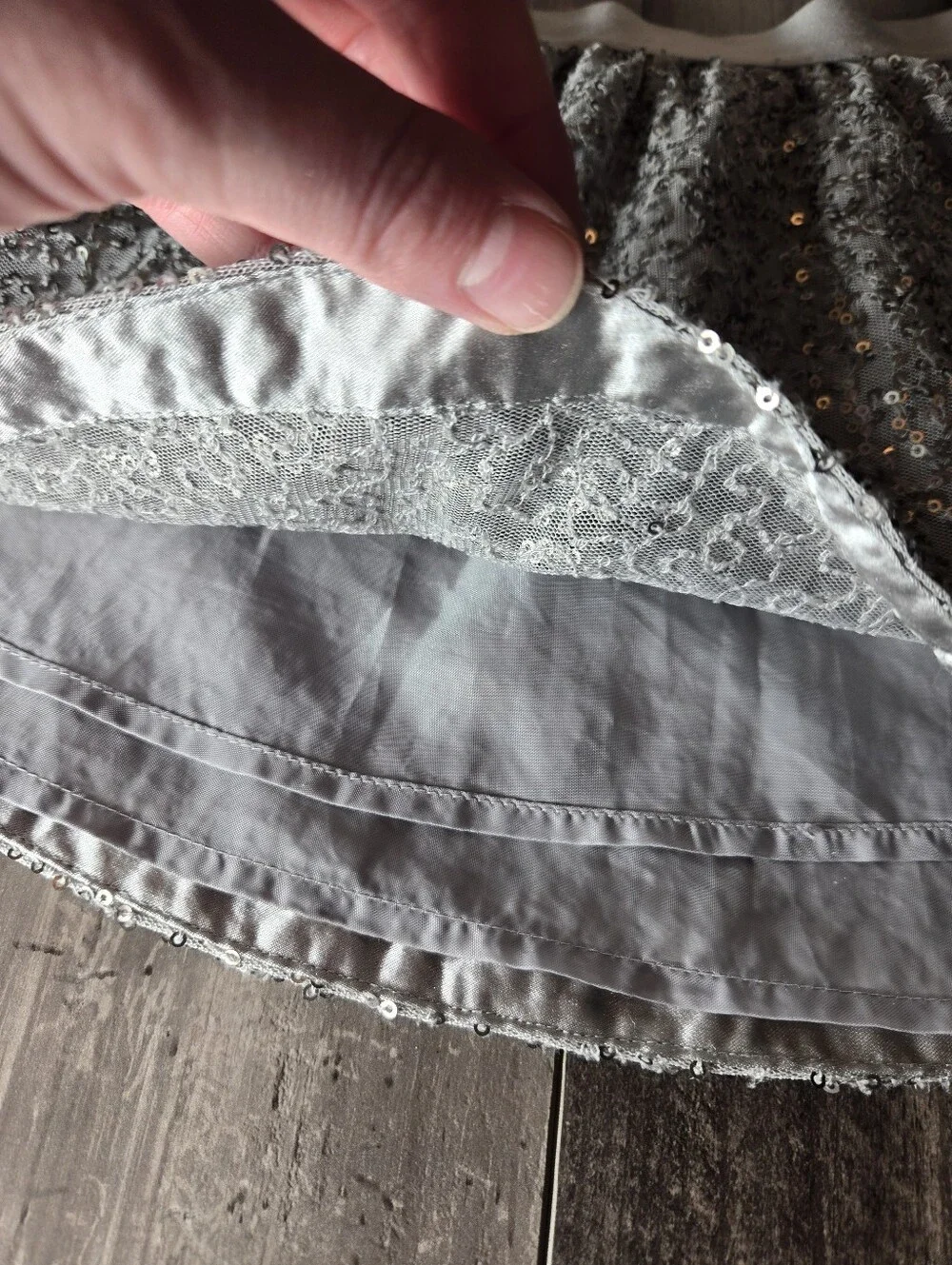 GapKids Girls XS 4‑5 Silver Sequin Mini Skirt